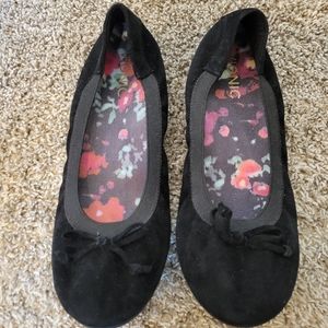 Vionic Black 7.5 Flats